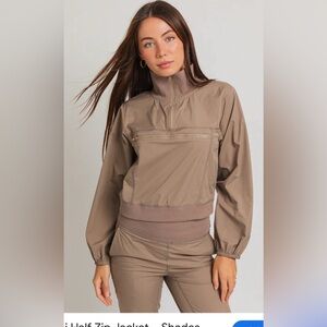 NWT Les Lis Taupe Active 2 Piece Set. SZ M. 1/2 Zip Pullover Jacket. Jogger Pant